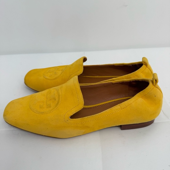 Tory Burch Leigh Loafers Women’s Size 8 Yellow Flats Embossed Logo Suede - Picture 5 of 9